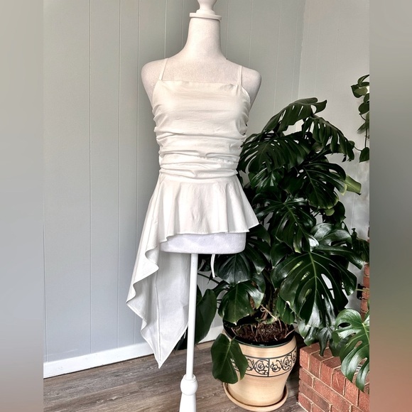 Venus White high low strap shoulder top cute & sexy excellent condition size 12 - Picture 1 of 9